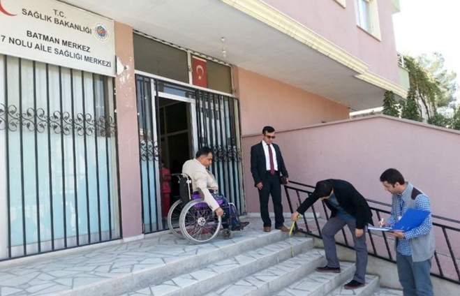 Erişebilirlik komisyonu, denetlemelerini sürdürüyor Erişebilirlik komisyonu, denetlemelerini sürdürüyor